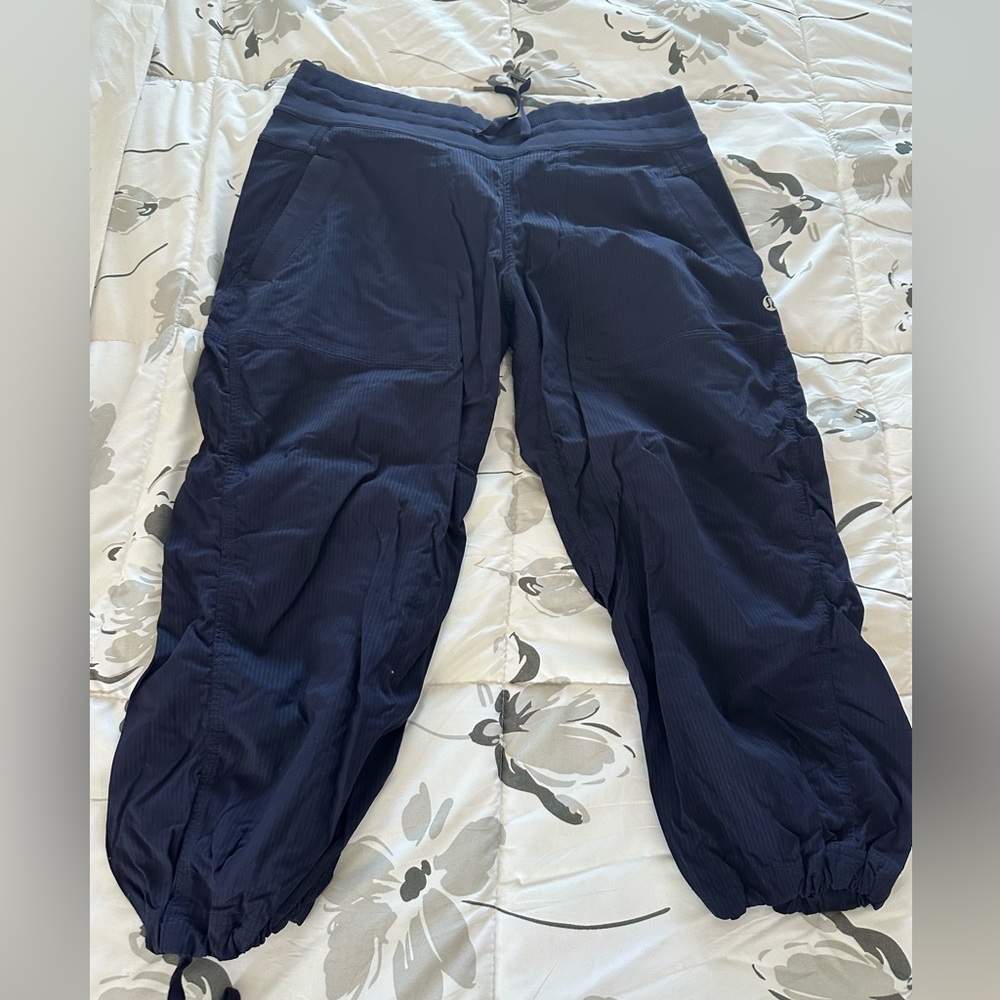 Lululemon dance studio crop in navy - size 6 - like new!